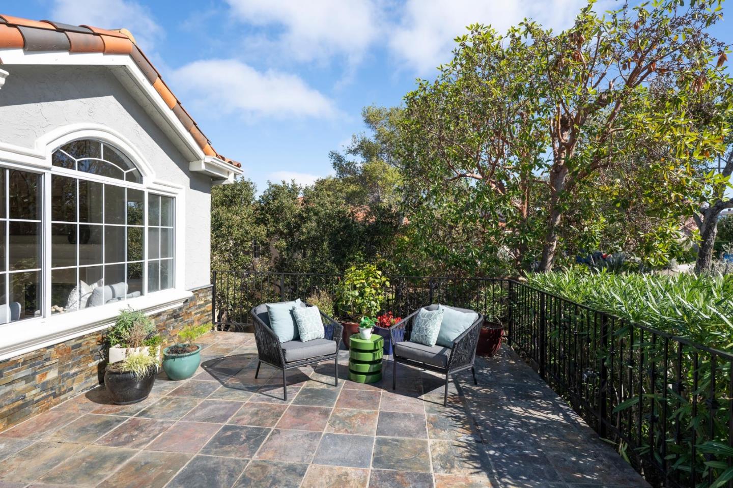 Detail Gallery Image 3 of 41 For 3860 W Naughton Ave, Belmont,  CA 94002 - 4 Beds | 3/1 Baths