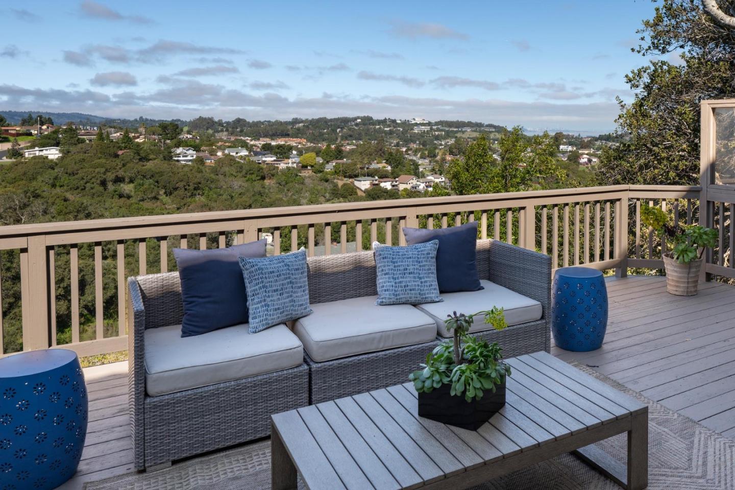 Detail Gallery Image 32 of 41 For 3860 W Naughton Ave, Belmont,  CA 94002 - 4 Beds | 3/1 Baths