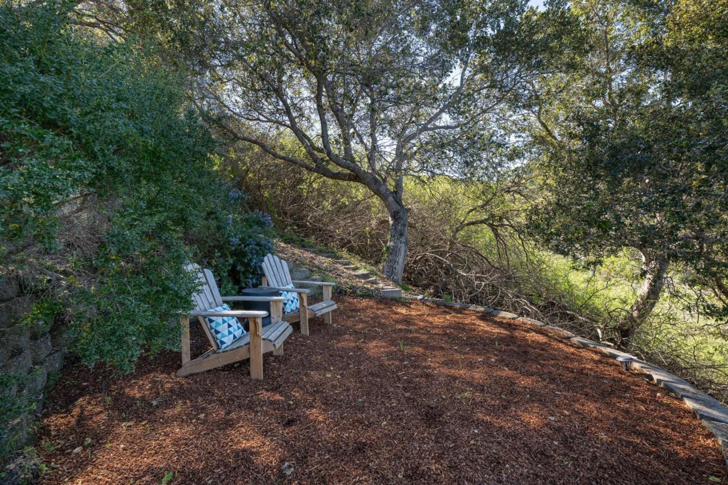 Detail Gallery Image 34 of 41 For 3860 W Naughton Ave, Belmont,  CA 94002 - 4 Beds | 3/1 Baths