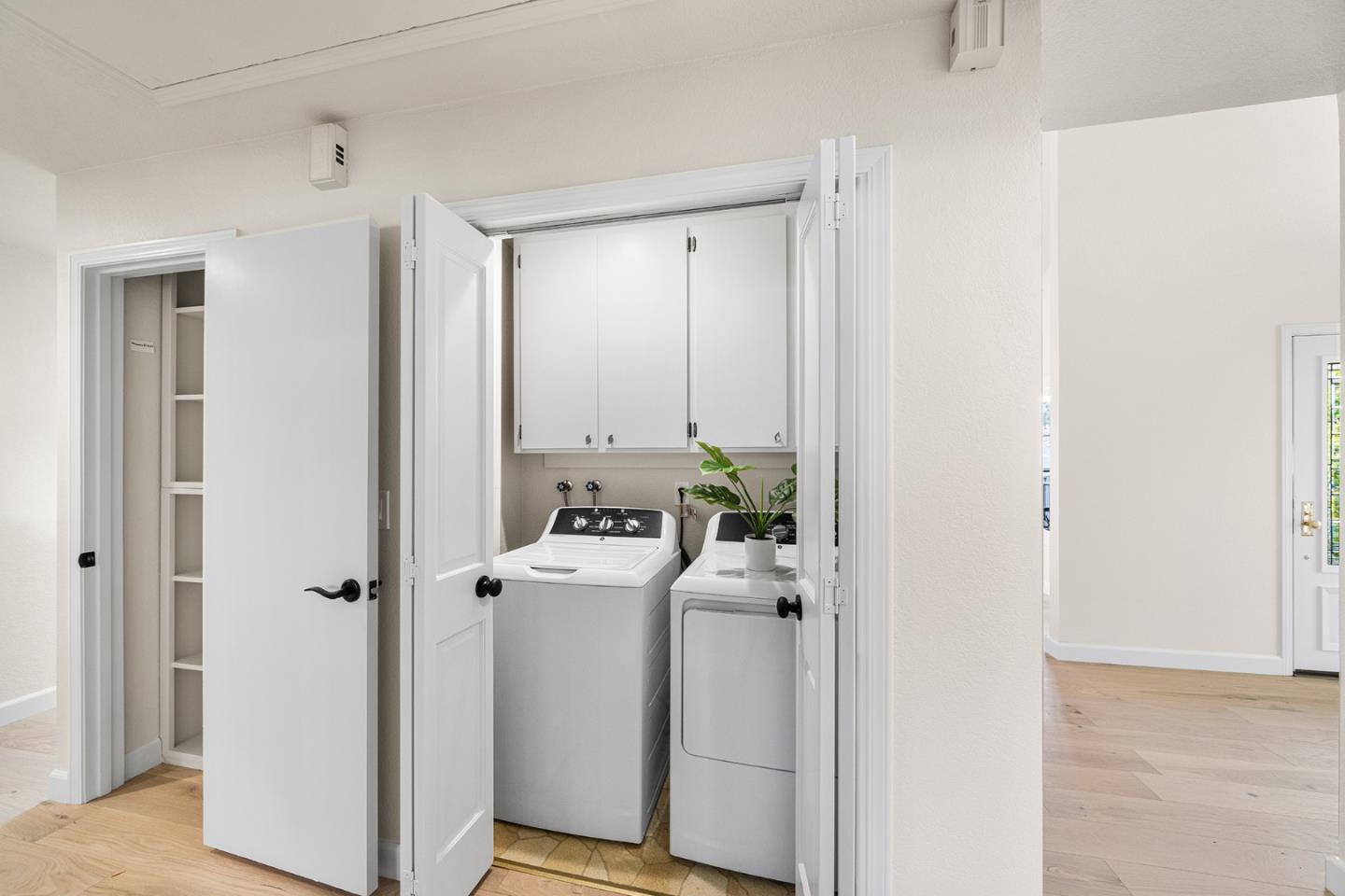 Detail Gallery Image 32 of 54 For 17981 Rose Ct, Monte Sereno,  CA 95030 - 3 Beds | 2 Baths