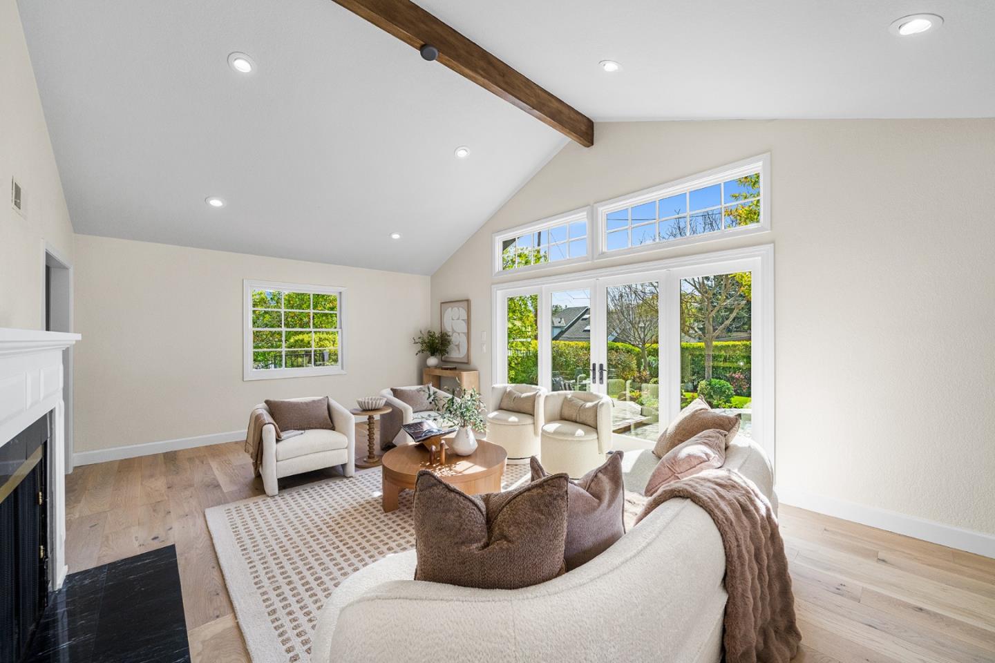 Detail Gallery Image 6 of 54 For 17981 Rose Ct, Monte Sereno,  CA 95030 - 3 Beds | 2 Baths