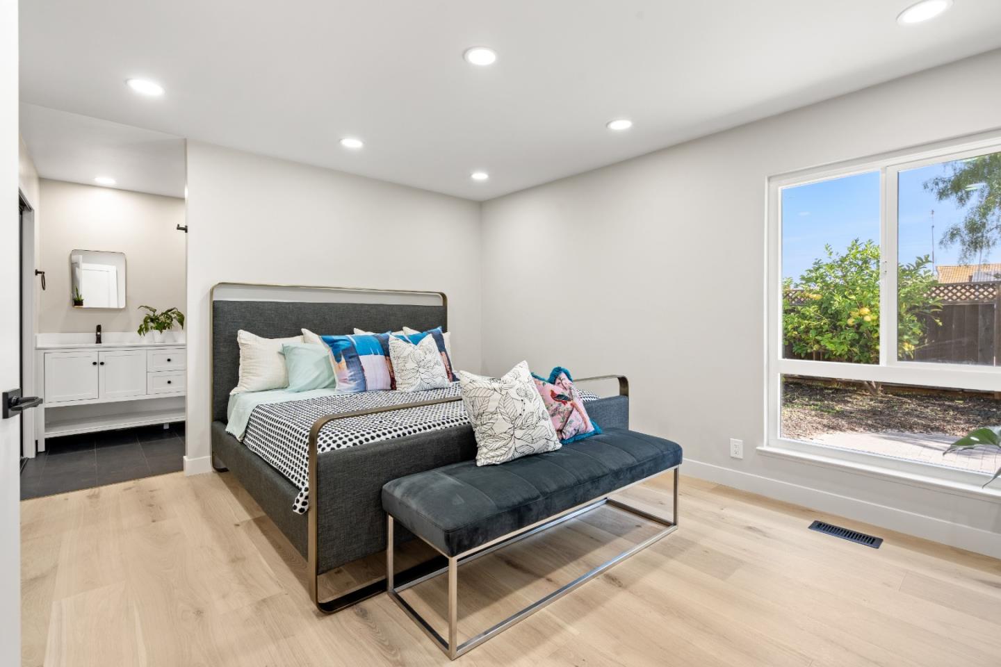 Detail Gallery Image 14 of 37 For 6130 Paseo Pueblo, San Jose,  CA 95120 - 4 Beds | 3 Baths