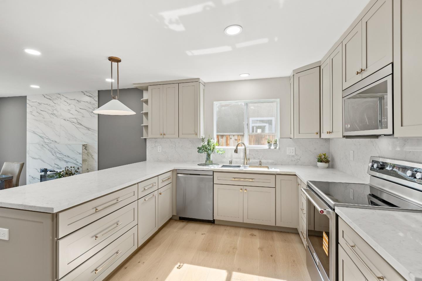 Detail Gallery Image 7 of 37 For 6130 Paseo Pueblo, San Jose,  CA 95120 - 4 Beds | 3 Baths