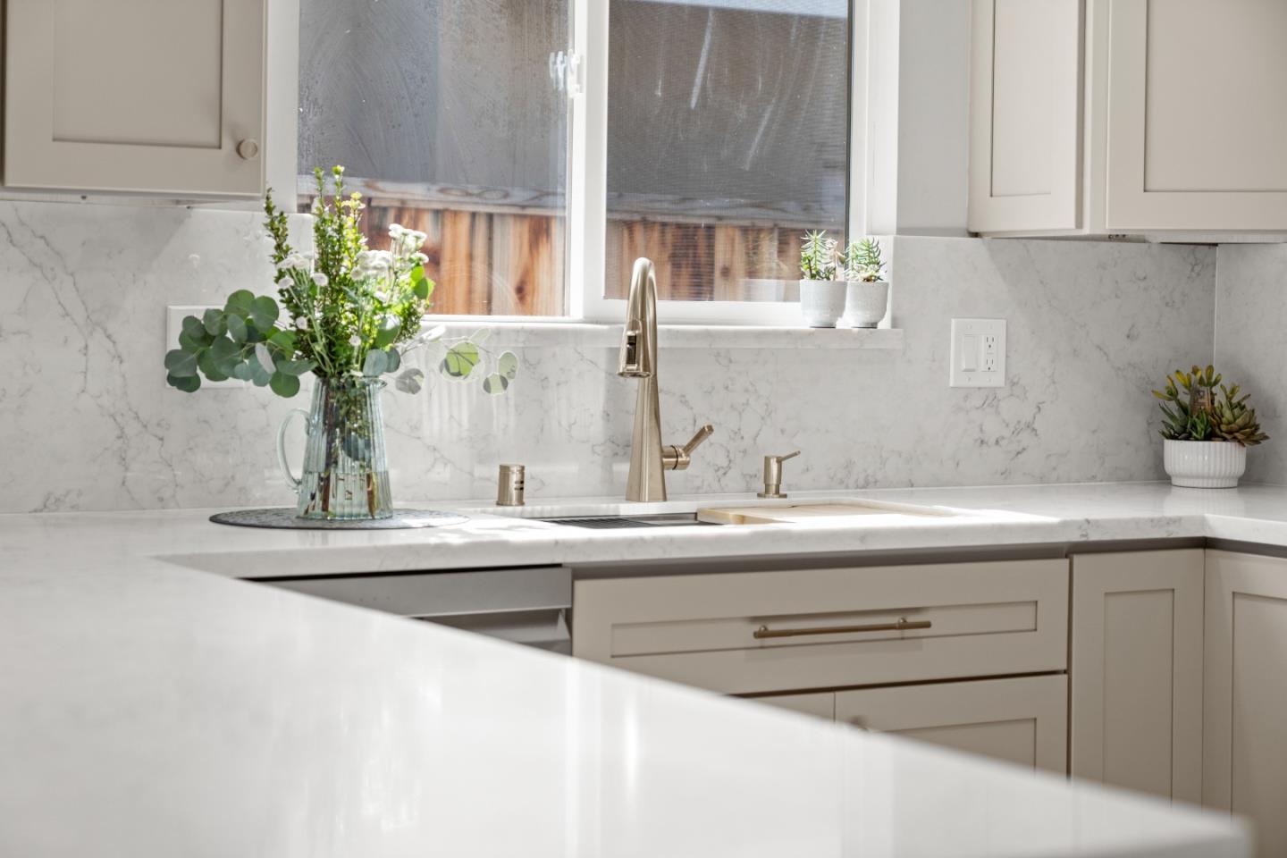 Detail Gallery Image 8 of 37 For 6130 Paseo Pueblo, San Jose,  CA 95120 - 4 Beds | 3 Baths