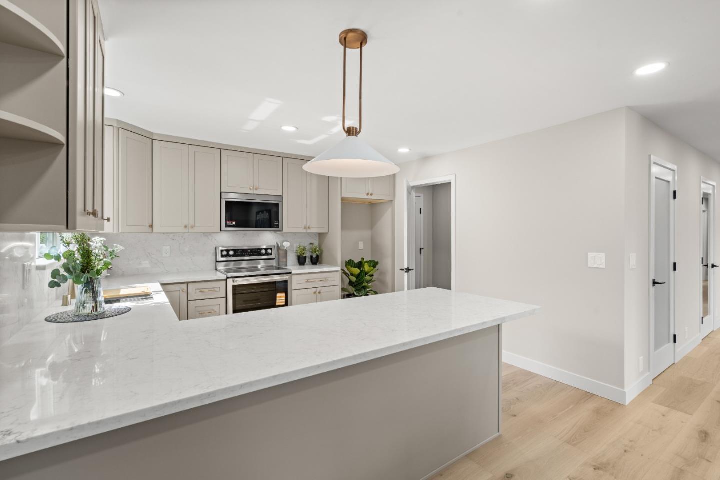 Detail Gallery Image 9 of 37 For 6130 Paseo Pueblo, San Jose,  CA 95120 - 4 Beds | 3 Baths