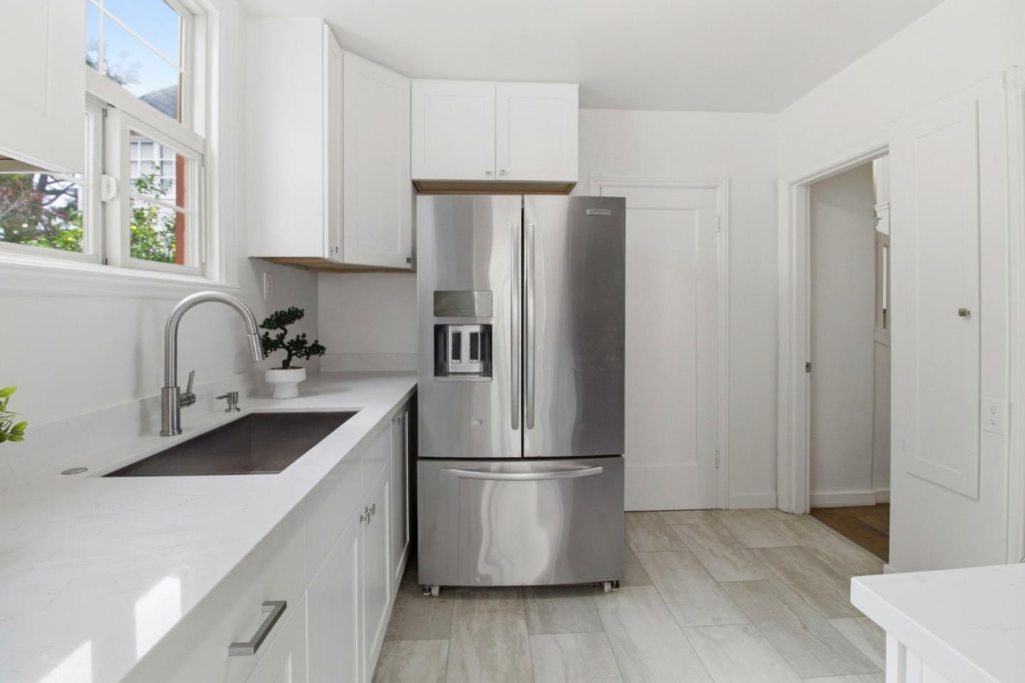 Detail Gallery Image 11 of 43 For 193 Poplar Ave, Millbrae,  CA 94030 - 2 Beds | 1 Baths