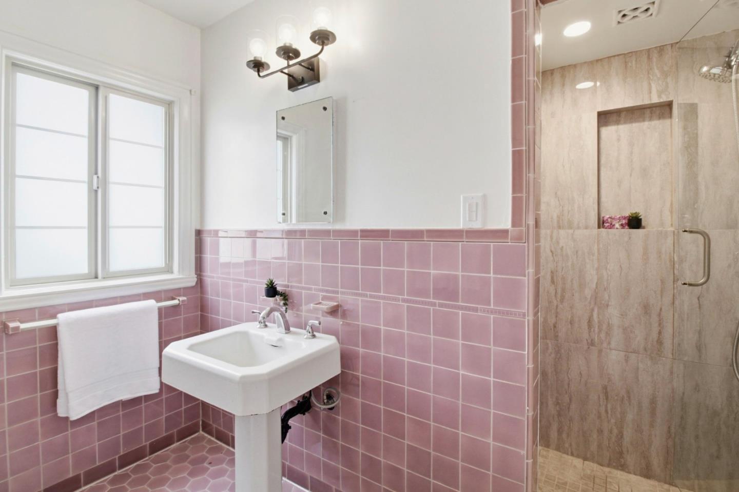 Detail Gallery Image 32 of 43 For 193 Poplar Ave, Millbrae,  CA 94030 - 2 Beds | 1 Baths