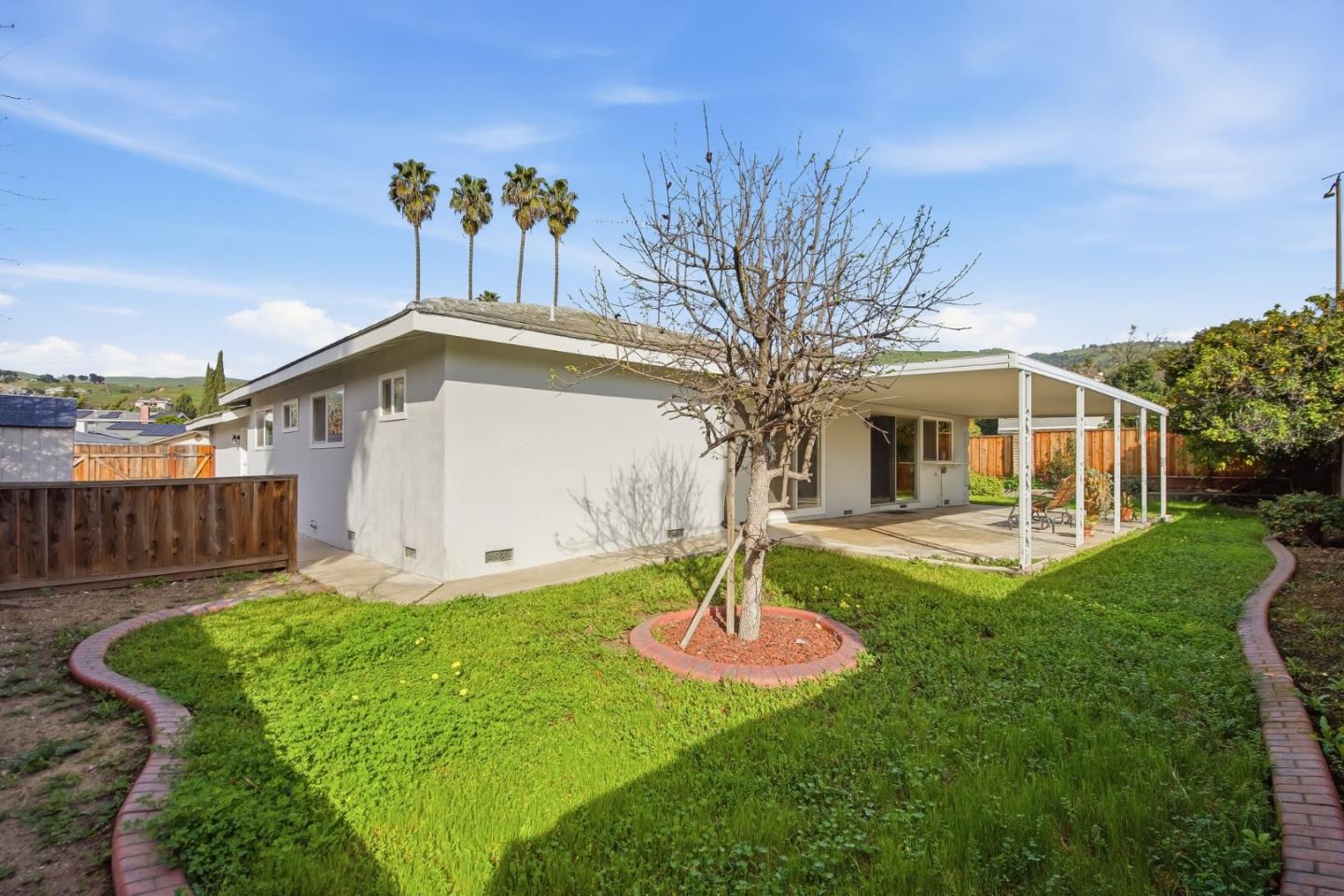 Detail Gallery Image 14 of 16 For 2275 Astrahan Ln, San Jose,  CA 95148 - 4 Beds | 2 Baths