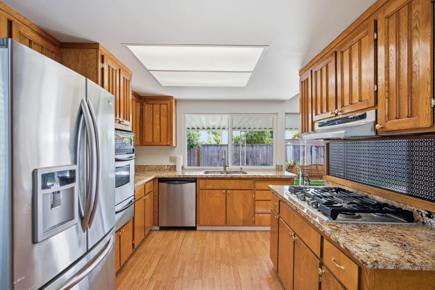 Detail Gallery Image 3 of 16 For 2275 Astrahan Ln, San Jose,  CA 95148 - 4 Beds | 2 Baths