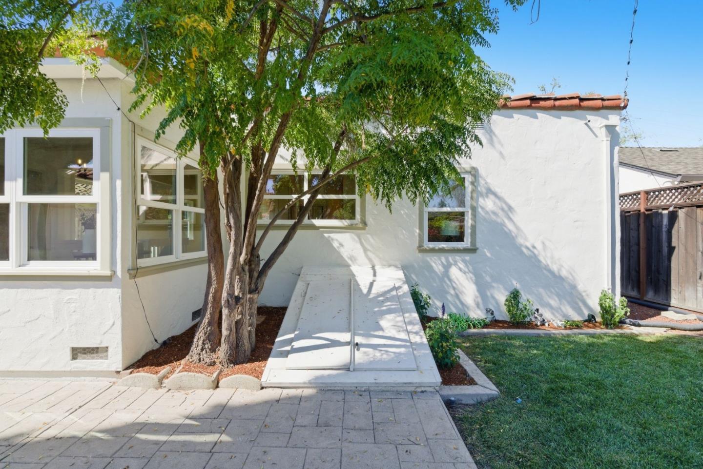 Detail Gallery Image 33 of 44 For 1084 Bennett Way, San Jose,  CA 95125 - 2 Beds | 1 Baths