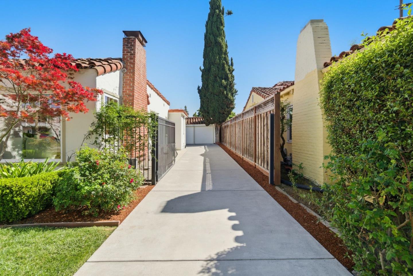 Detail Gallery Image 4 of 44 For 1084 Bennett Way, San Jose,  CA 95125 - 2 Beds | 1 Baths