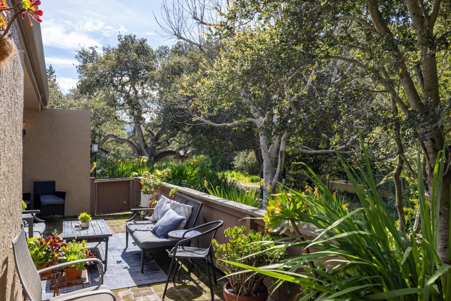 Detail Gallery Image 17 of 21 For 67 Montsalas Dr, Monterey,  CA 93940 - 2 Beds | 2 Baths