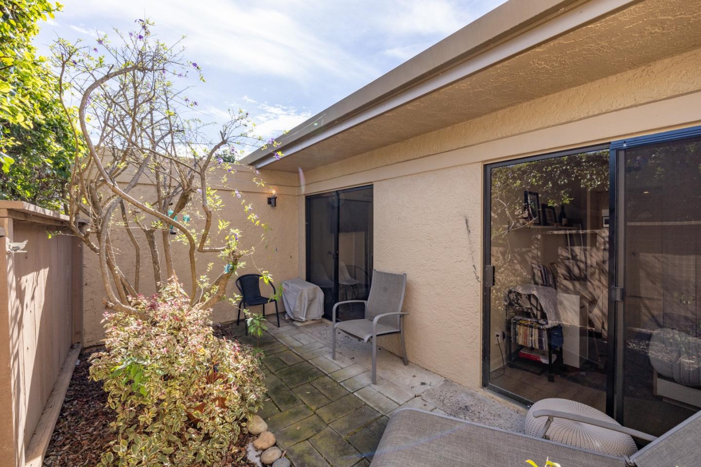Detail Gallery Image 20 of 21 For 67 Montsalas Dr, Monterey,  CA 93940 - 2 Beds | 2 Baths