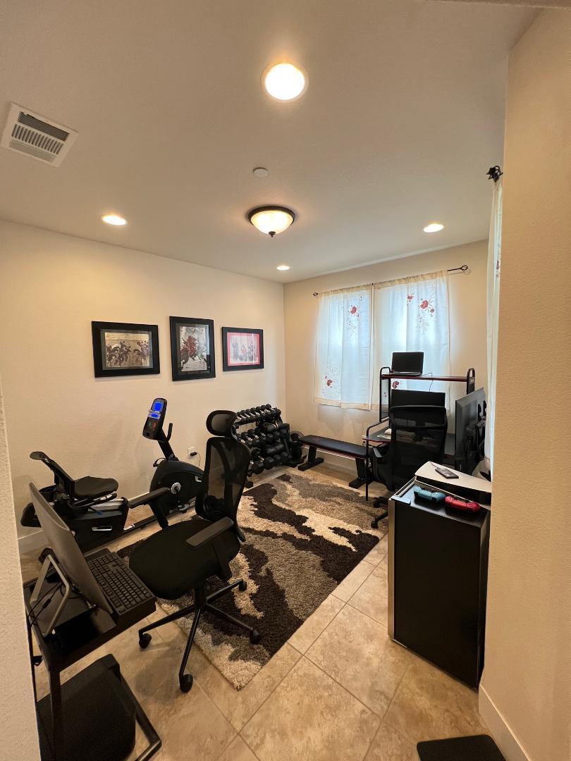 Detail Gallery Image 14 of 24 For 13305 Warren Ave, East Garrison,  CA 93933 - 3 Beds | 2/1 Baths