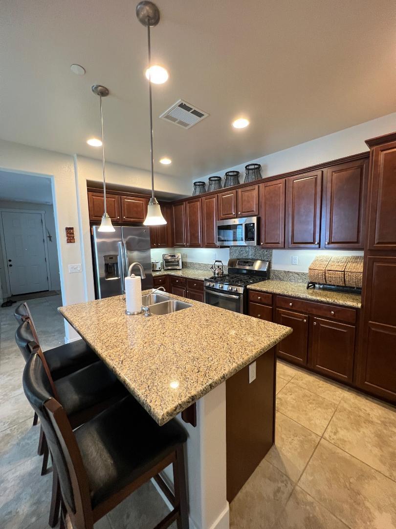 Detail Gallery Image 4 of 24 For 13305 Warren Ave, East Garrison,  CA 93933 - 3 Beds | 2/1 Baths