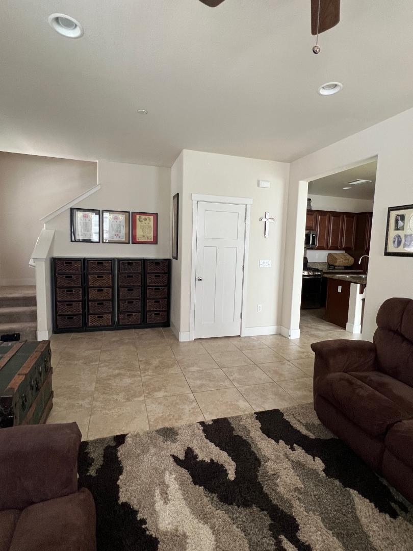 Detail Gallery Image 8 of 24 For 13305 Warren Ave, East Garrison,  CA 93933 - 3 Beds | 2/1 Baths