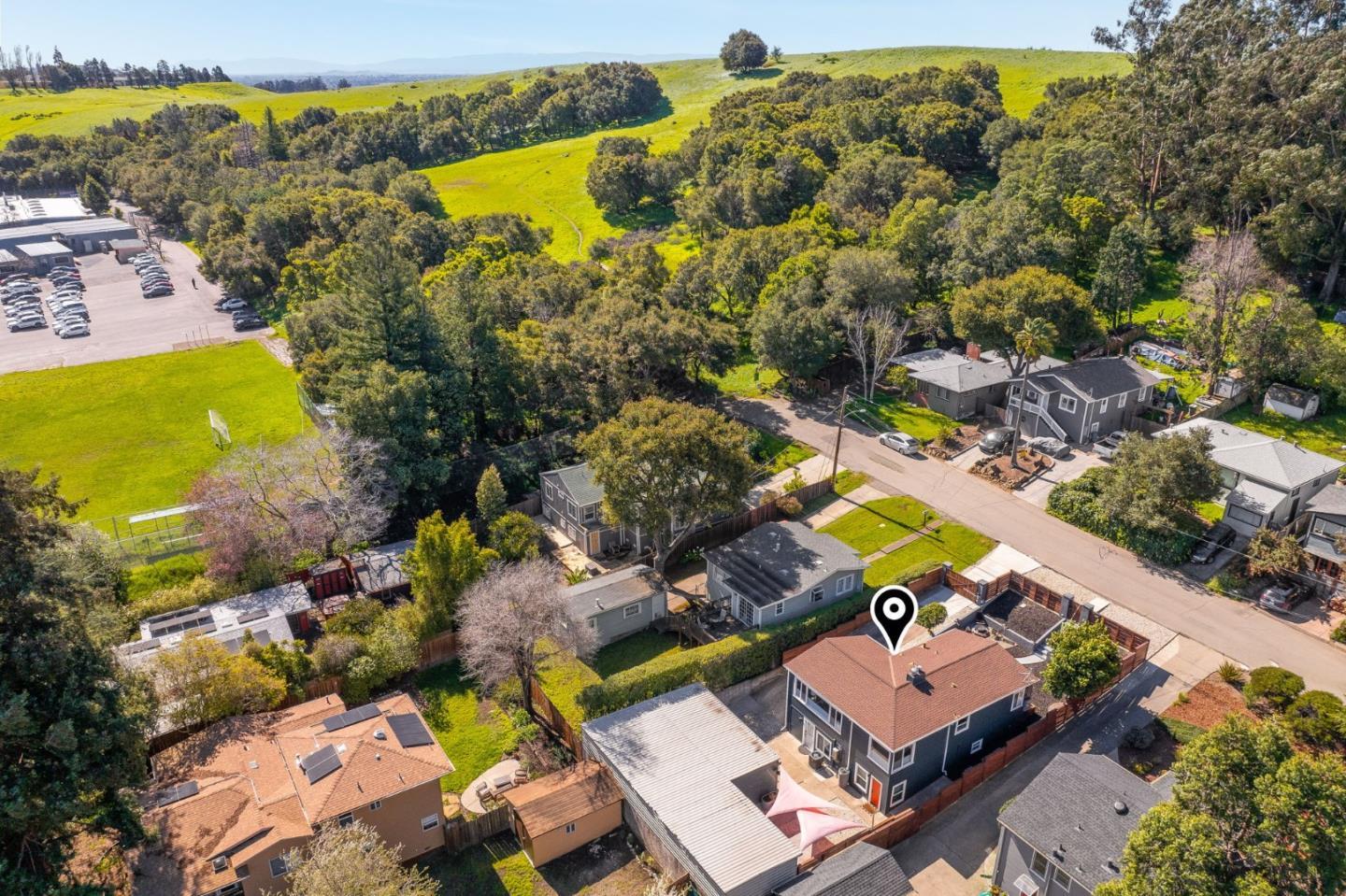 Detail Gallery Image 41 of 46 For 8124 Greenly Dr, Oakland,  CA 94605 - 4 Beds | 2/1 Baths