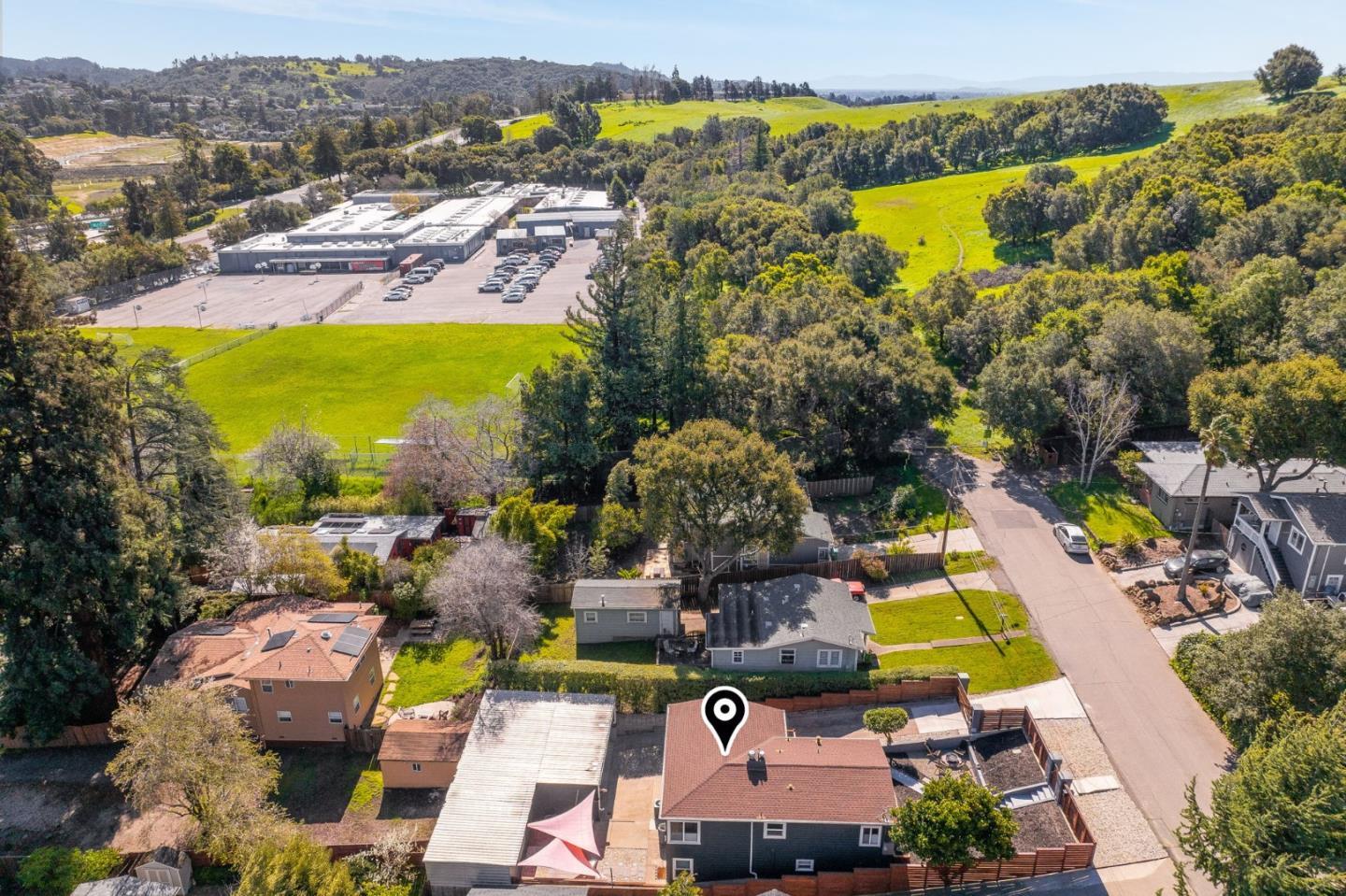 Detail Gallery Image 42 of 46 For 8124 Greenly Dr, Oakland,  CA 94605 - 4 Beds | 2/1 Baths