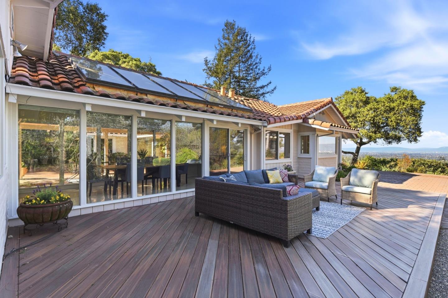 Detail Gallery Image 29 of 39 For 19601 Canon Dr, Los Gatos,  CA 95030 - 4 Beds | 2 Baths