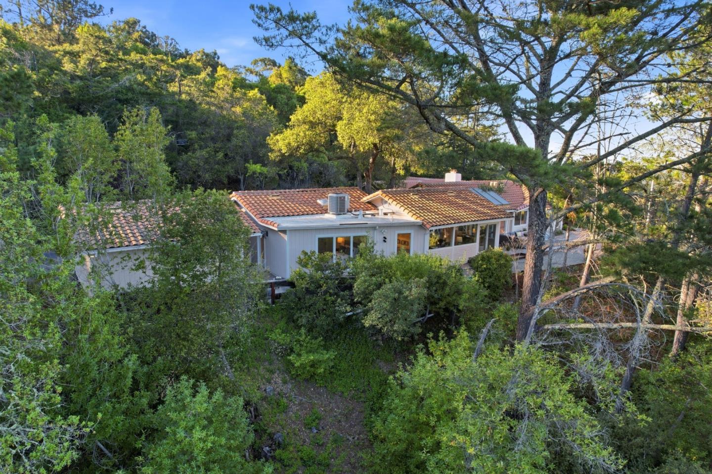 Detail Gallery Image 37 of 39 For 19601 Canon Dr, Los Gatos,  CA 95030 - 4 Beds | 2 Baths