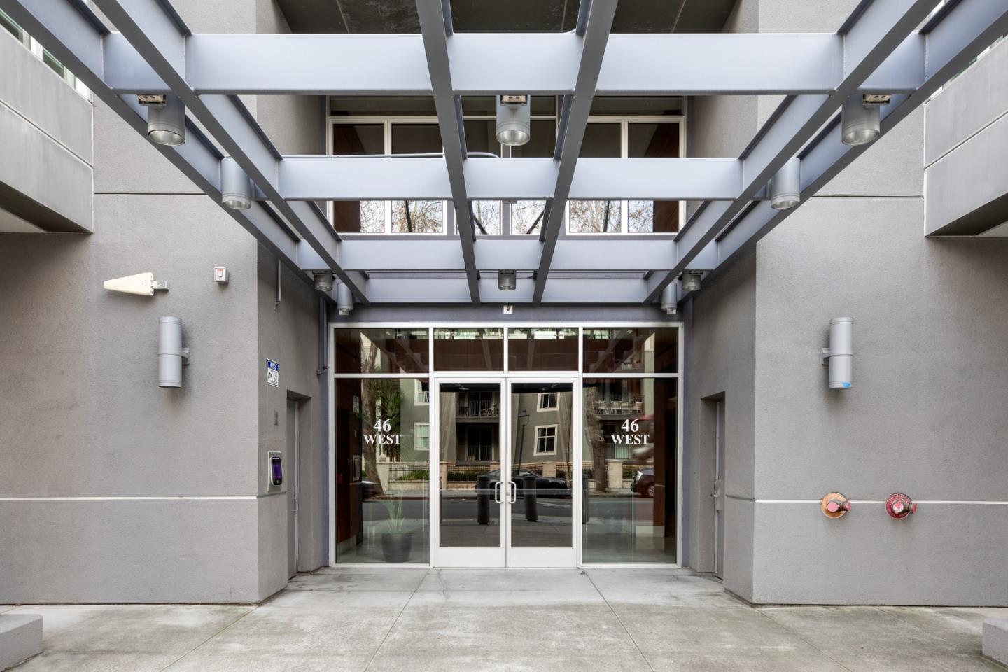 Detail Gallery Image 3 of 32 For 46 W Julian St #208,  San Jose,  CA 95110 - 2 Beds | 2 Baths