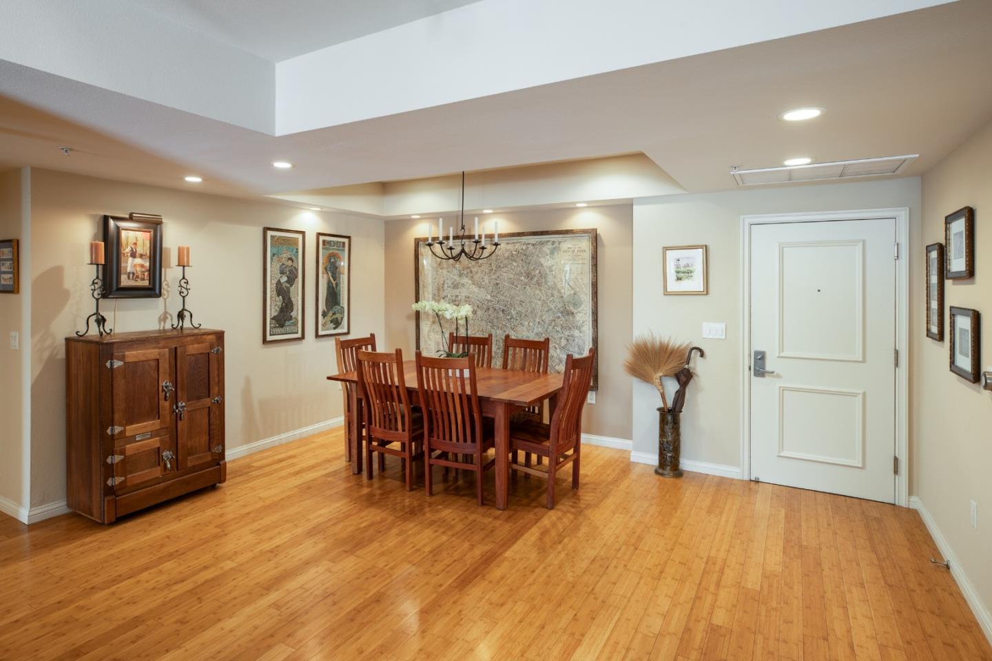 Detail Gallery Image 7 of 32 For 46 W Julian St #208,  San Jose,  CA 95110 - 2 Beds | 2 Baths