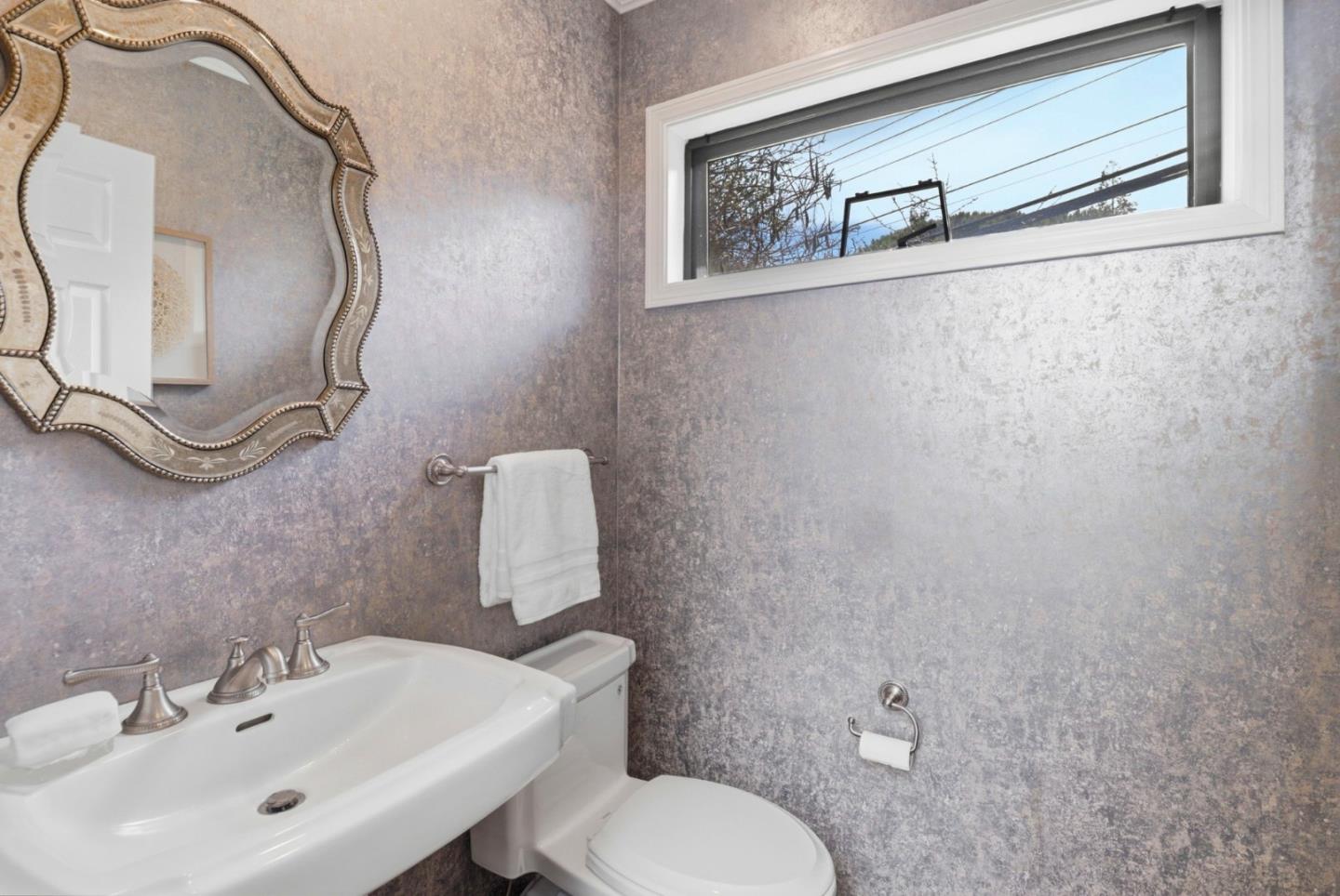 Detail Gallery Image 18 of 79 For 2506 Ralston Ave, Belmont,  CA 94002 - 3 Beds | 3/1 Baths