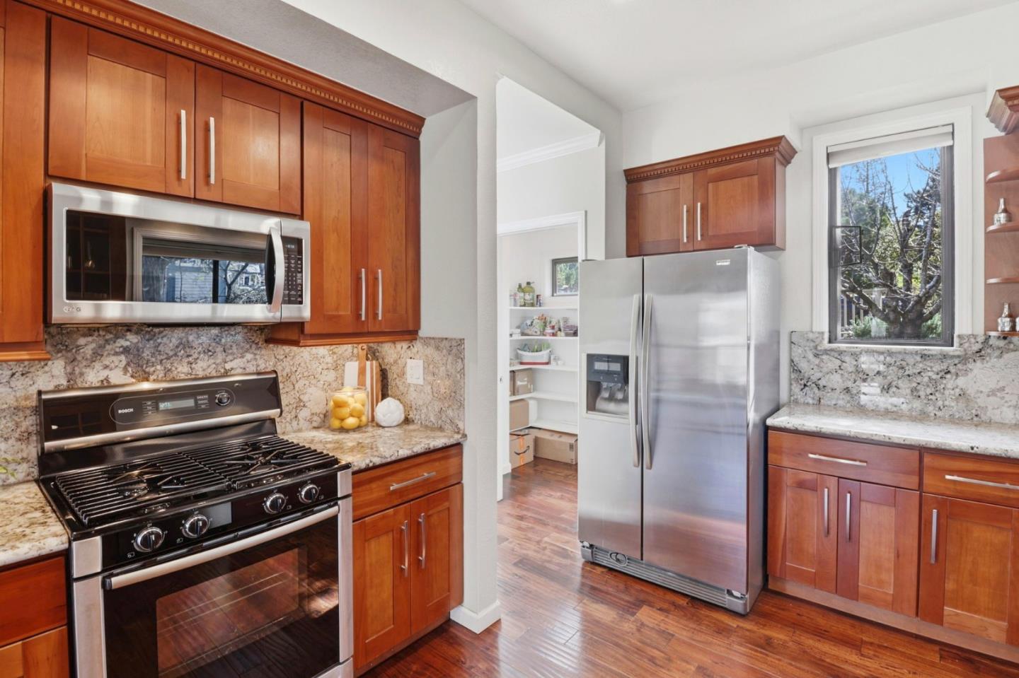 Detail Gallery Image 23 of 79 For 2506 Ralston Ave, Belmont,  CA 94002 - 3 Beds | 3/1 Baths