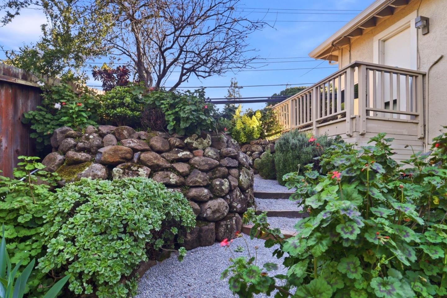 Detail Gallery Image 67 of 79 For 2506 Ralston Ave, Belmont,  CA 94002 - 3 Beds | 3/1 Baths