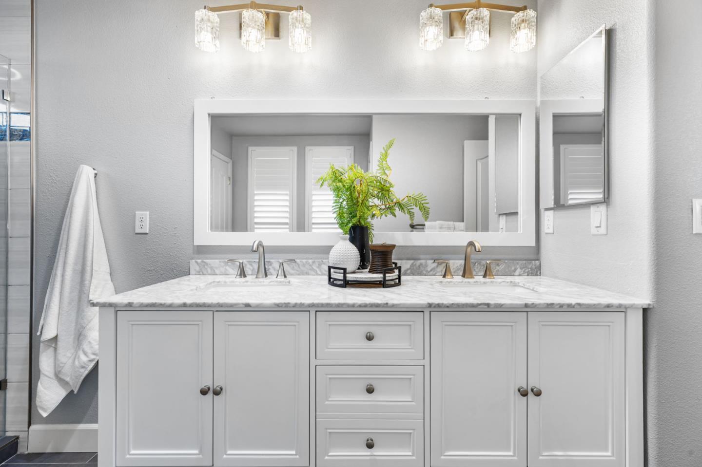 Detail Gallery Image 14 of 28 For 41 Caspian Way, Gilroy,  CA 95020 - 4 Beds | 2/1 Baths