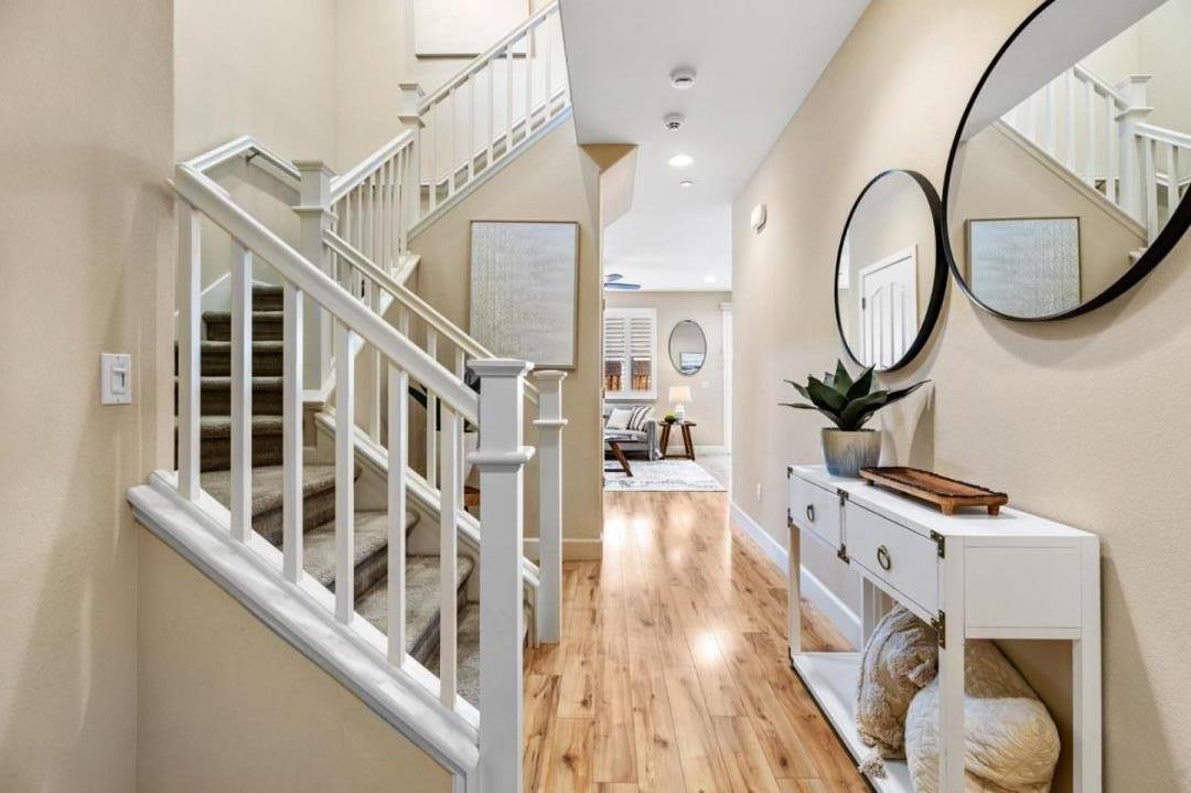 Detail Gallery Image 2 of 28 For 41 Caspian Way, Gilroy,  CA 95020 - 4 Beds | 2/1 Baths