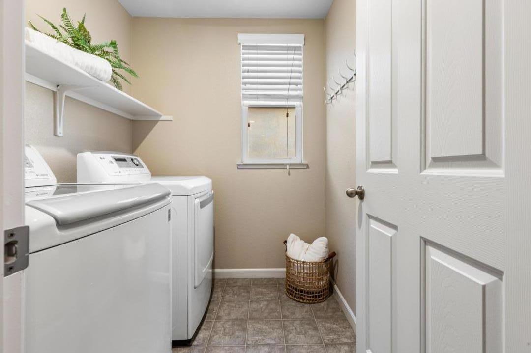 Detail Gallery Image 23 of 28 For 41 Caspian Way, Gilroy,  CA 95020 - 4 Beds | 2/1 Baths