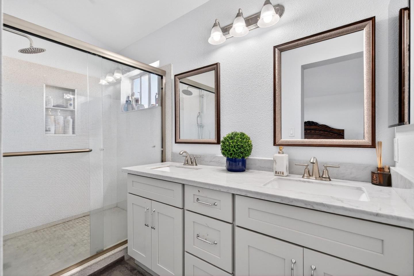 Detail Gallery Image 17 of 37 For 3330 Vernice Ave, San Jose,  CA 95127 - 4 Beds | 2/1 Baths