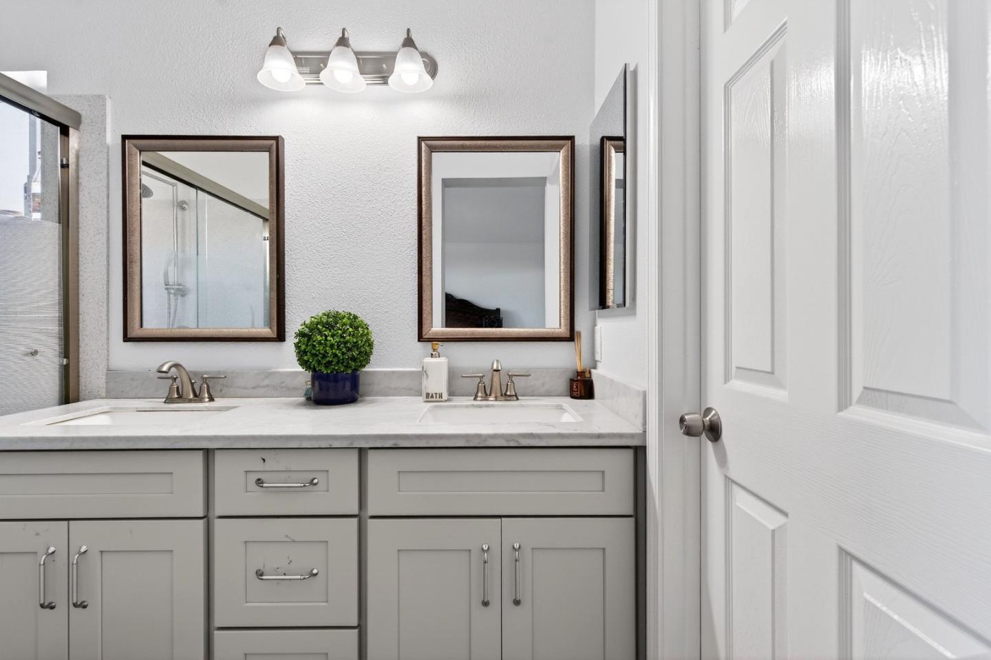 Detail Gallery Image 18 of 37 For 3330 Vernice Ave, San Jose,  CA 95127 - 4 Beds | 2/1 Baths