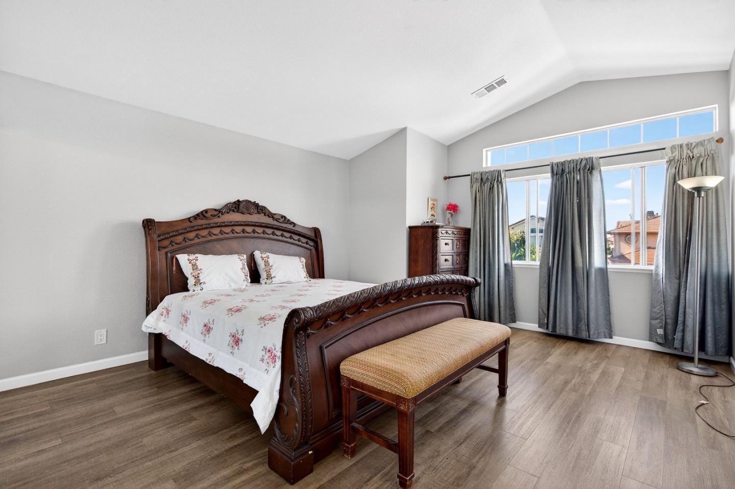 Detail Gallery Image 28 of 37 For 3330 Vernice Ave, San Jose,  CA 95127 - 4 Beds | 2/1 Baths