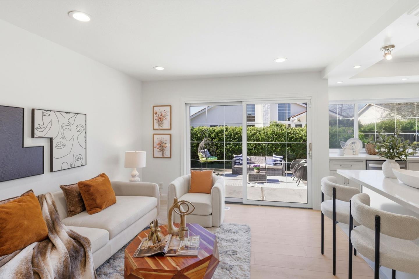 Detail Gallery Image 15 of 61 For 516 Cringle Dr, Redwood City,  CA 94065 - 4 Beds | 2 Baths