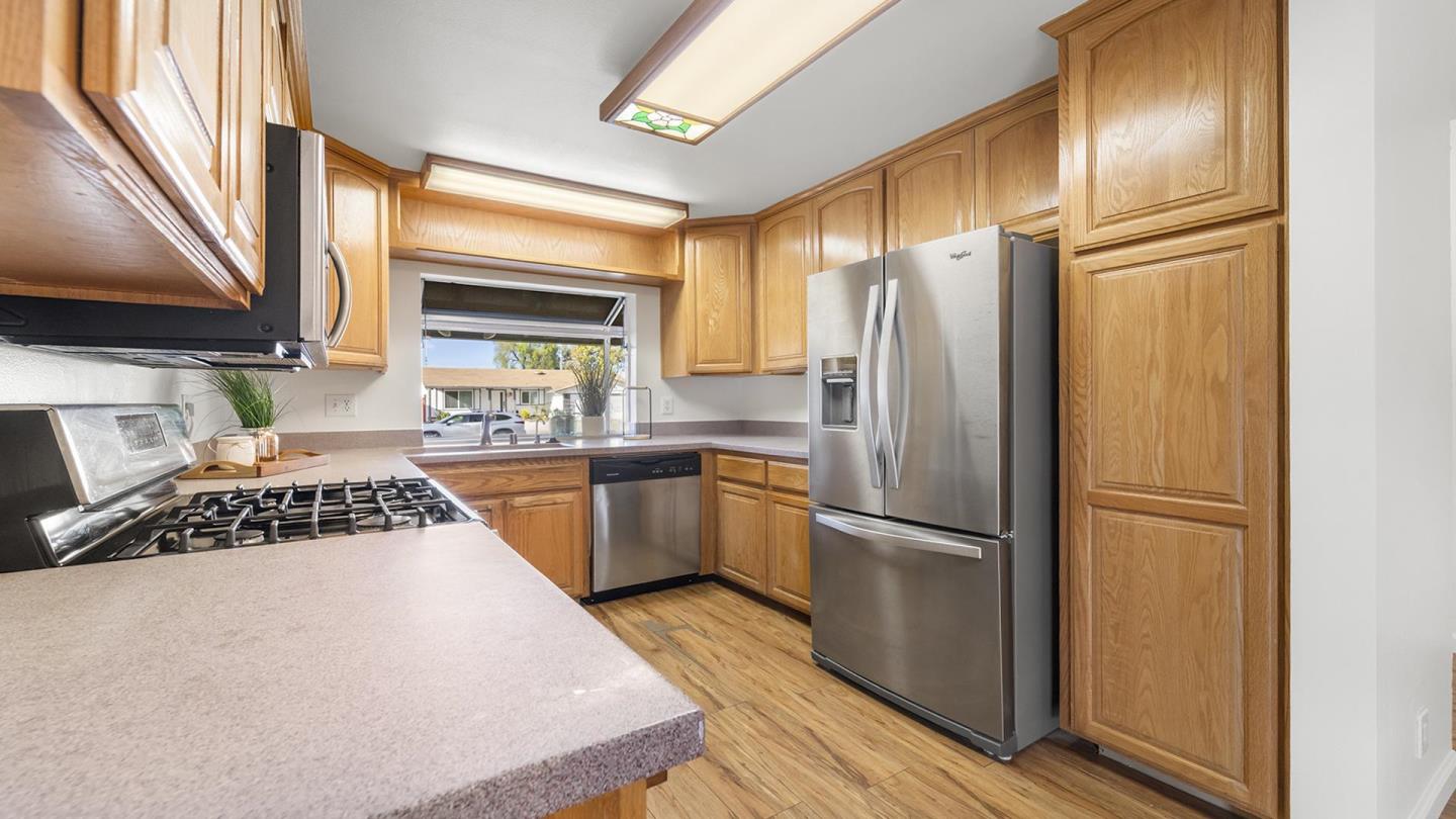 Detail Gallery Image 10 of 35 For 4584 Rotherhaven Way, San Jose,  CA 95111 - 3 Beds | 2 Baths