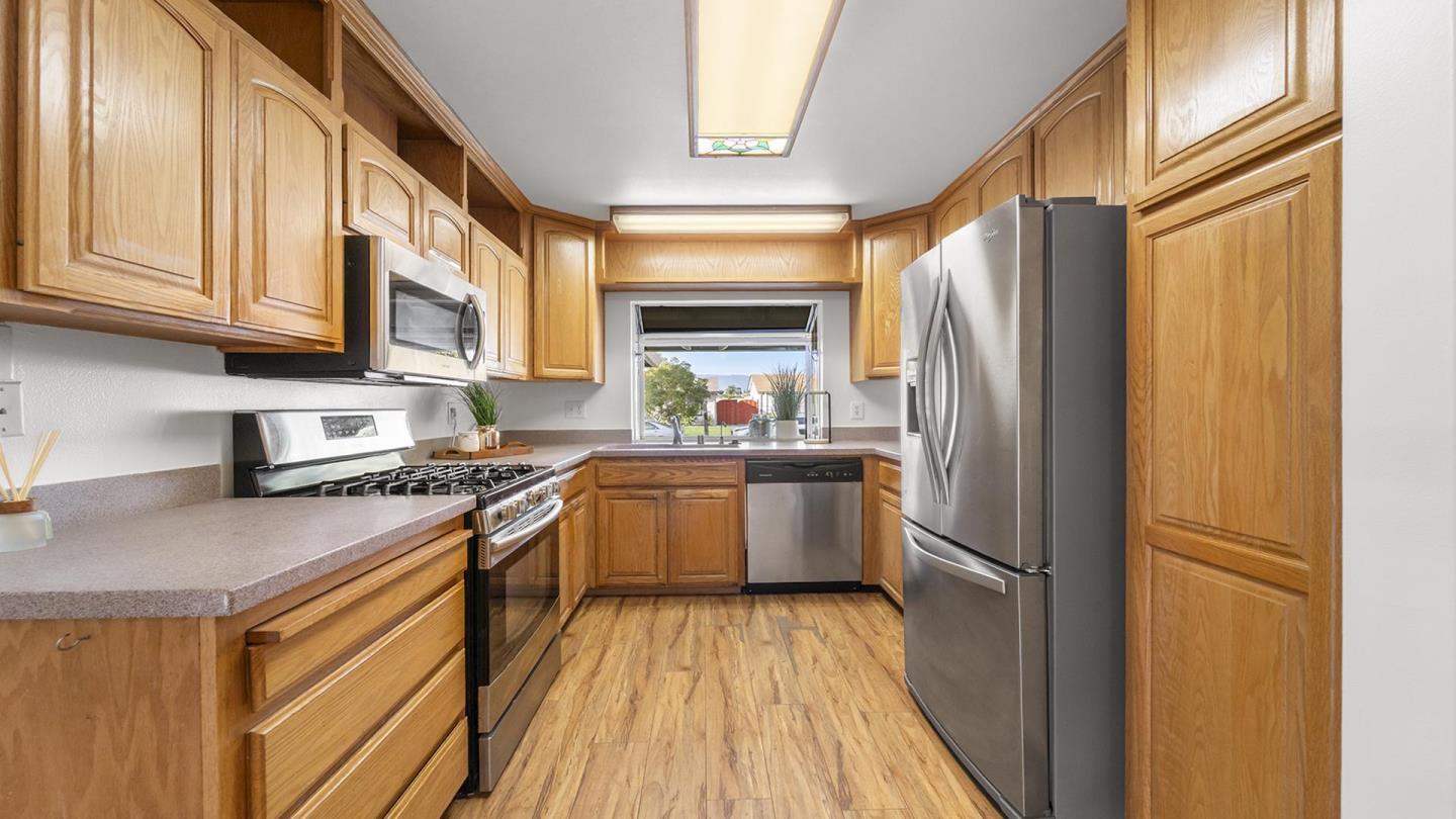 Detail Gallery Image 11 of 35 For 4584 Rotherhaven Way, San Jose,  CA 95111 - 3 Beds | 2 Baths