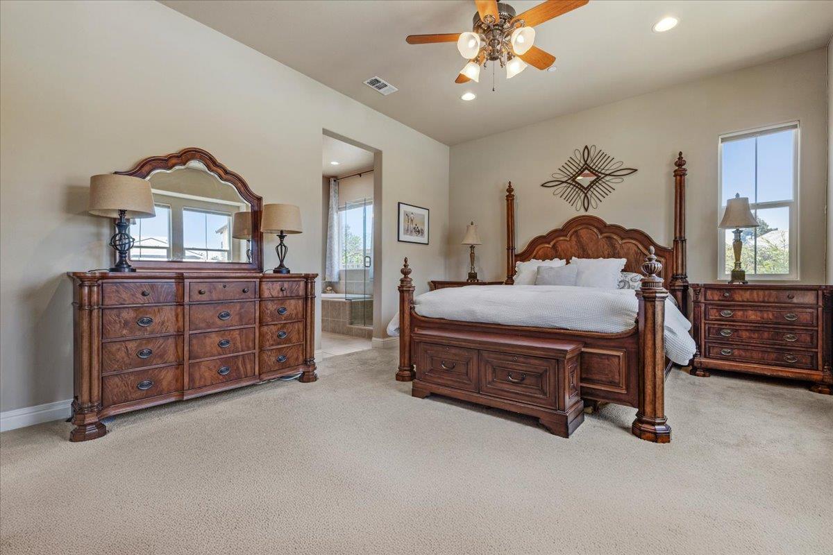 Detail Gallery Image 7 of 24 For 481 Logan Way, Marina,  CA 93933 - 3 Beds | 2 Baths