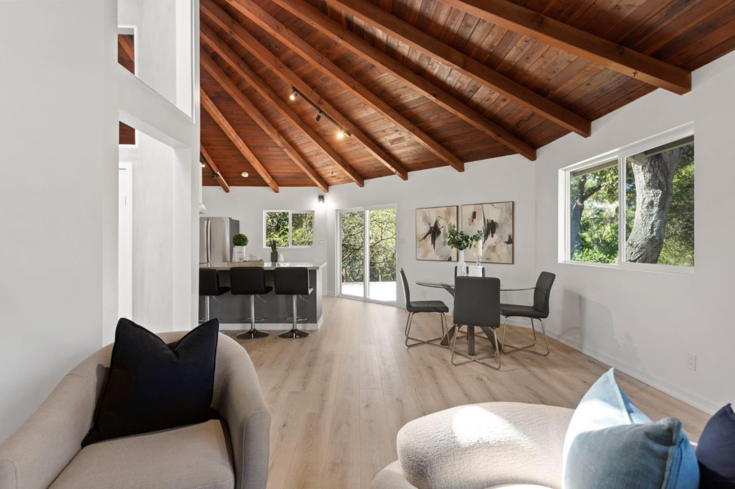 Detail Gallery Image 7 of 27 For 47 Recreation Dr, La Honda,  CA 94020 - 2 Beds | 1 Baths