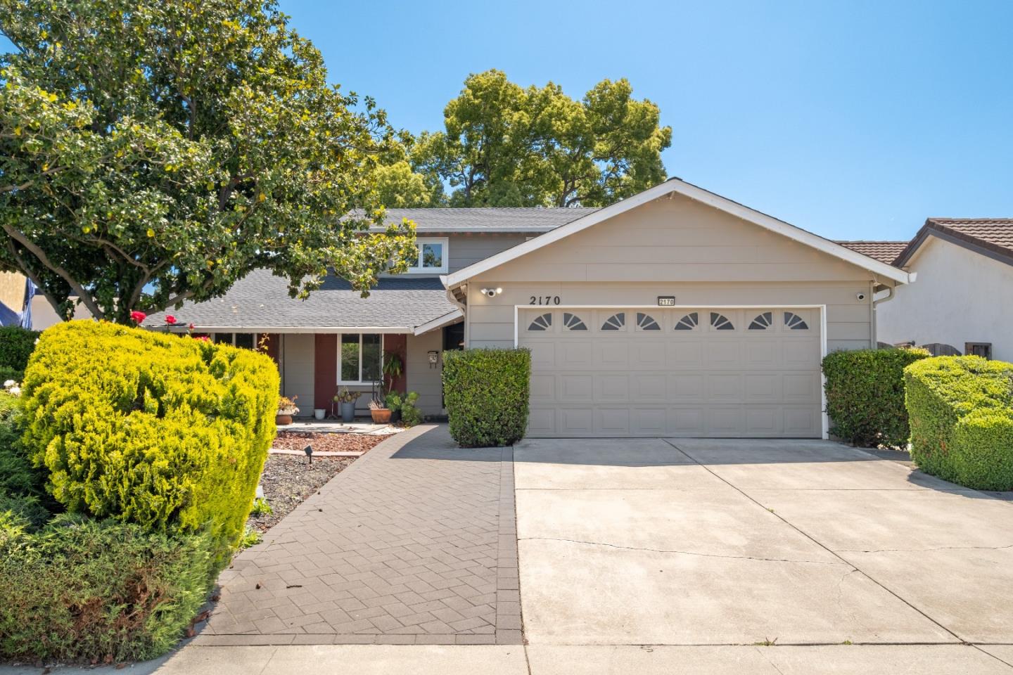 Featured listings