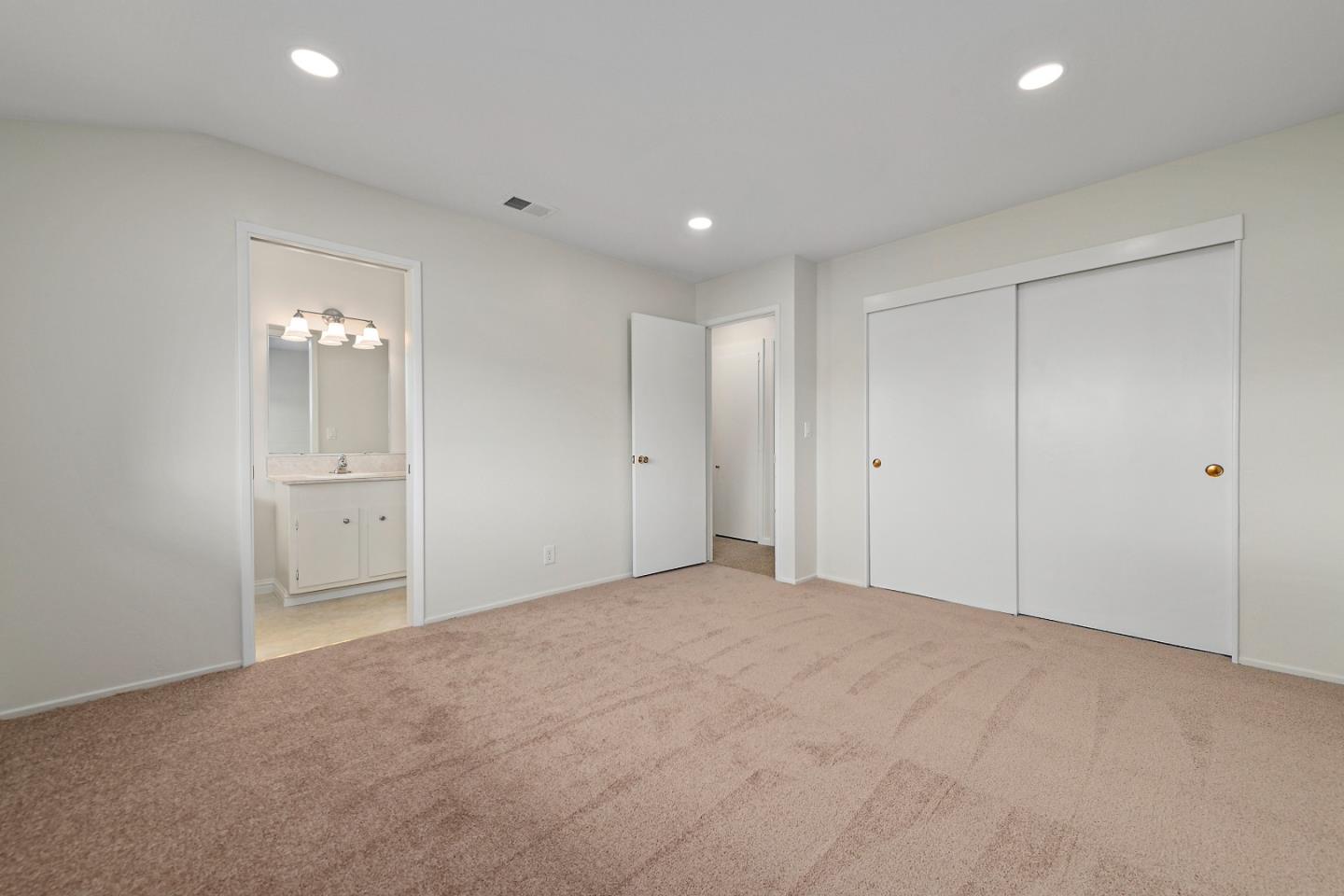 Detail Gallery Image 17 of 22 For 5576 Sunny Oaks Dr, San Jose,  CA 95123 - 3 Beds | 2 Baths