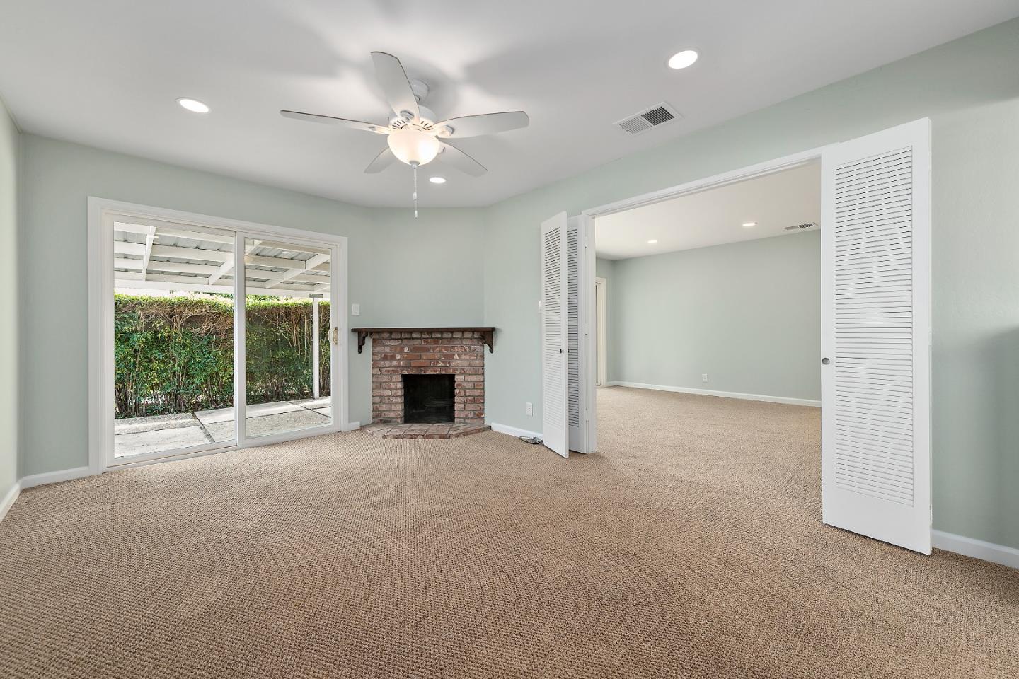 Detail Gallery Image 7 of 22 For 5576 Sunny Oaks Dr, San Jose,  CA 95123 - 3 Beds | 2 Baths