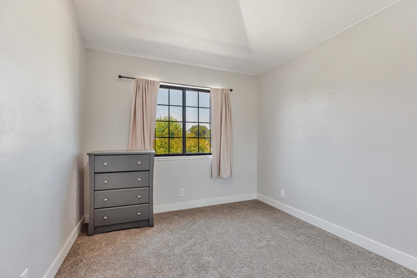 Detail Gallery Image 18 of 40 For 200 Gibson Dr #36,  Hollister,  CA 95023 - 3 Beds | 1/1 Baths