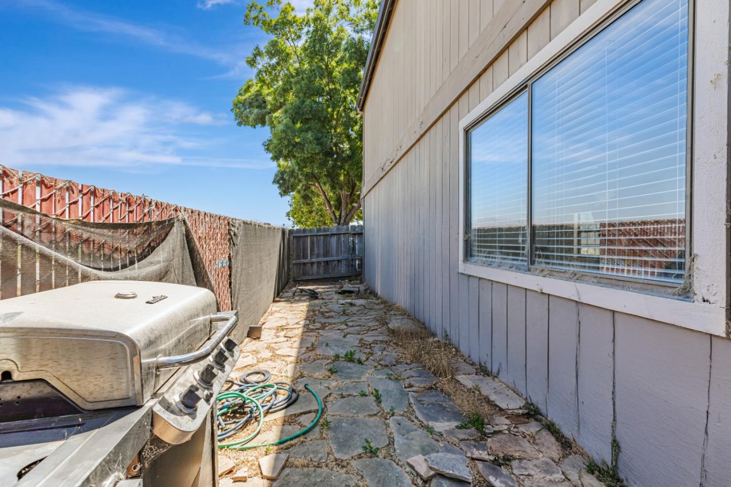 Detail Gallery Image 35 of 40 For 200 Gibson Dr #36,  Hollister,  CA 95023 - 3 Beds | 1/1 Baths