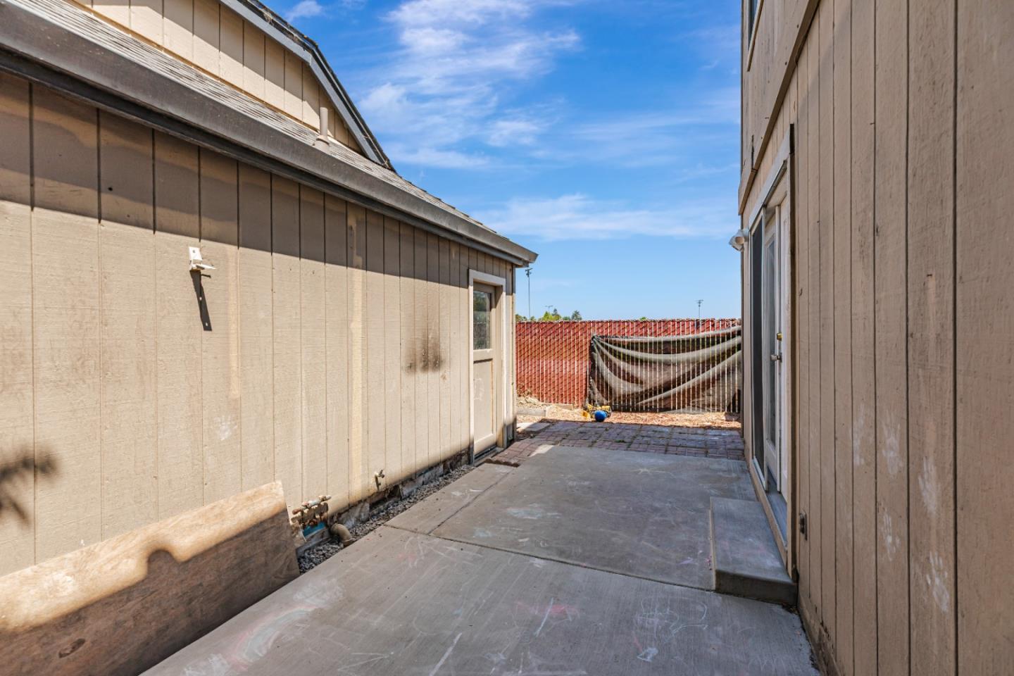 Detail Gallery Image 36 of 40 For 200 Gibson Dr #36,  Hollister,  CA 95023 - 3 Beds | 1/1 Baths