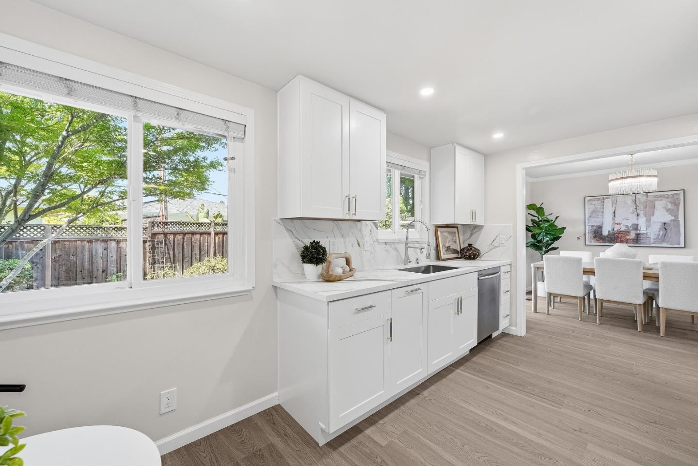 Detail Gallery Image 11 of 51 For 6057 Salida Del Sol, San Jose,  CA 95123 - 4 Beds | 2/1 Baths