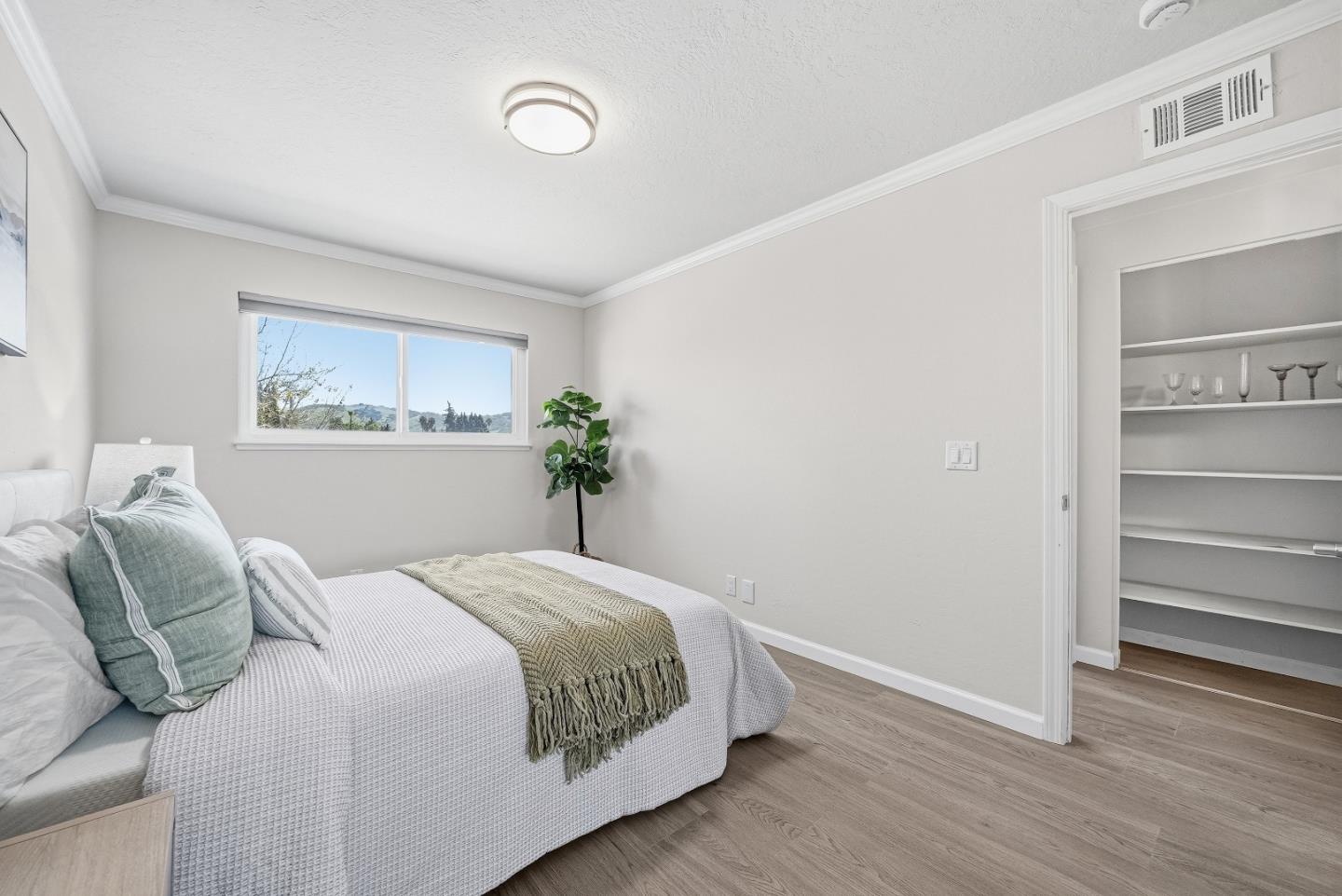 Detail Gallery Image 31 of 51 For 6057 Salida Del Sol, San Jose,  CA 95123 - 4 Beds | 2/1 Baths