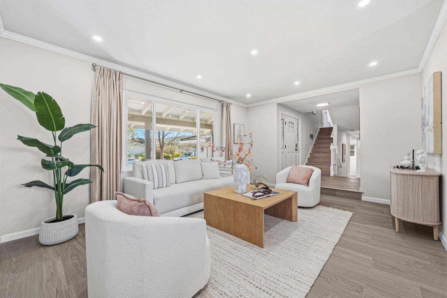 Detail Gallery Image 6 of 51 For 6057 Salida Del Sol, San Jose,  CA 95123 - 4 Beds | 2/1 Baths