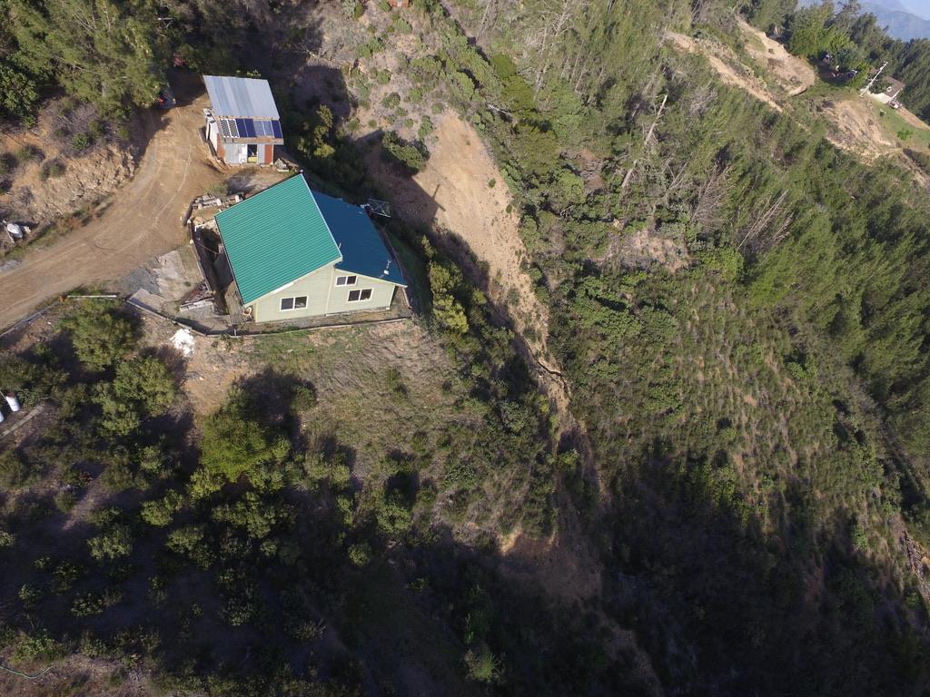 Detail Gallery Image 3 of 11 For 28860 Loma Chiquita Rd, Los Gatos,  CA 95033 - 1 Beds | 2 Baths